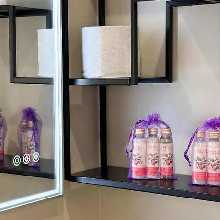 Lägenhet Bilocale Moderno Con Parcheggio E Self Check-in Fiera & Citylife