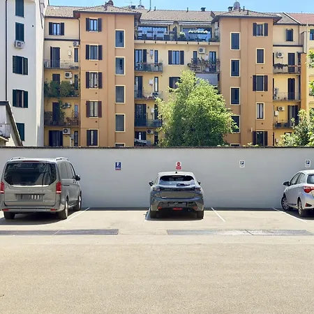 Garden View With Parking - Teodorico