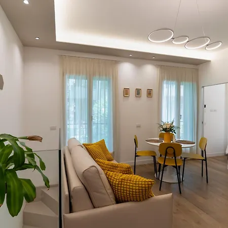 Bilocale Moderno Con Parcheggio E Self Check-in Fiera & Citylife Appartement